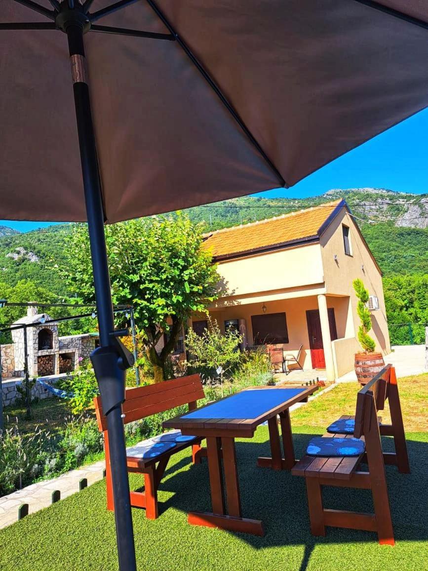 Aria Apartment Cetinje Luaran gambar